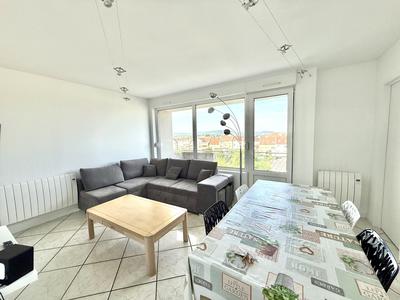 Appartement - 66 m² - 5 pièces