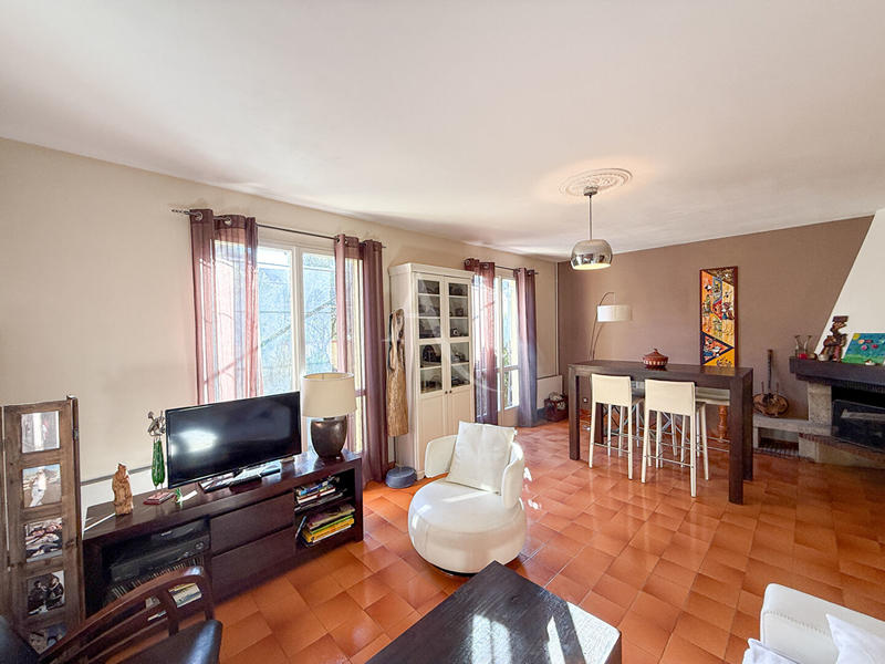 Maison - 94 m² - 4 pièces