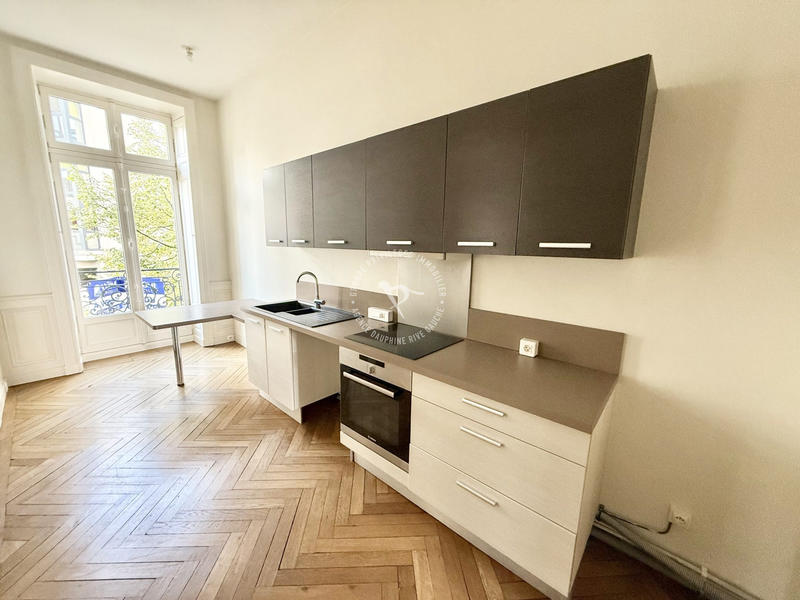 Appartement - 134 m² - 5 pièces