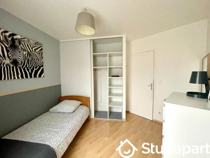 Chambre - 9 m² - 1 pièce