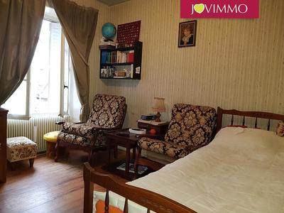 Maison - 158 m² - 7 pièces