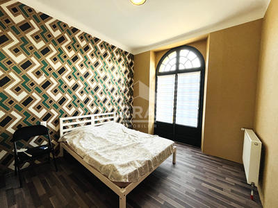 Maison - 184 m² - 7 pièces