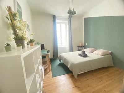 Appartement - 85 m² - 4 pièces