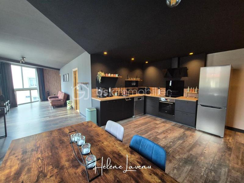 Immeuble - 206 m² - 10 pièces