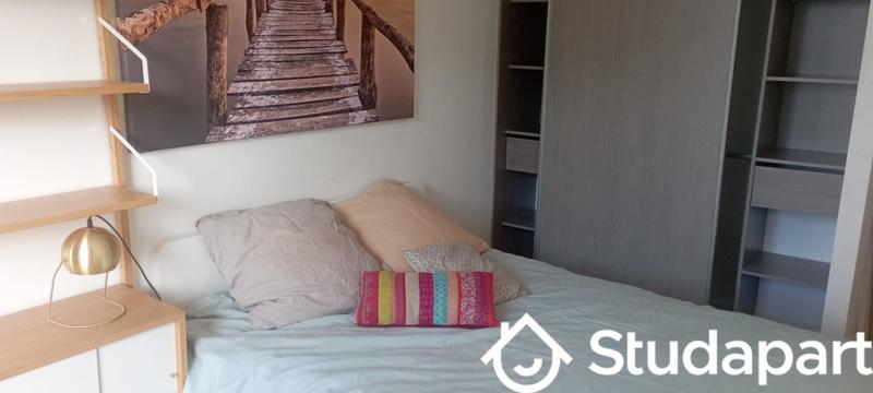 Chambre - 12 m² - 1 pièce