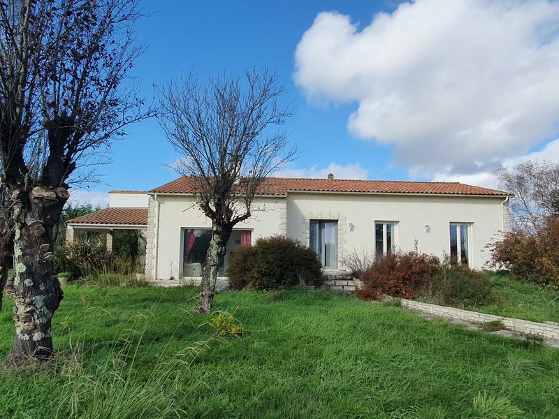 Maison traditionnelle - 120 m² - 4 pièces