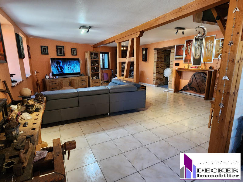 Maison - 207 m² - 8 pièces