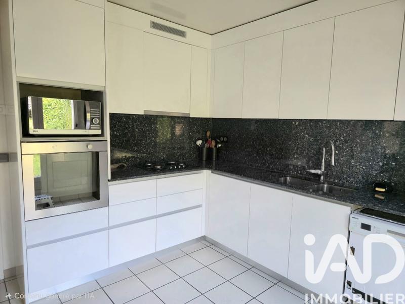 Maison - 139 m² - 6 pièces