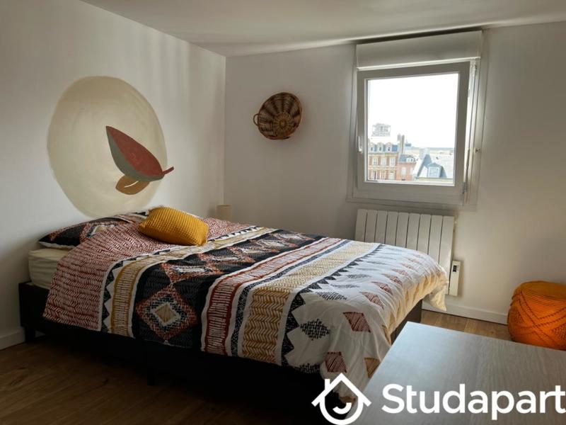 Chambre - 9 m² - 1 pièce