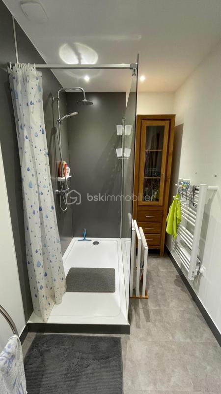 Propriété - 114 m² - 6 pièces