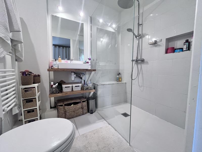 Maison traditionnelle - 181 m² - 15 pièces