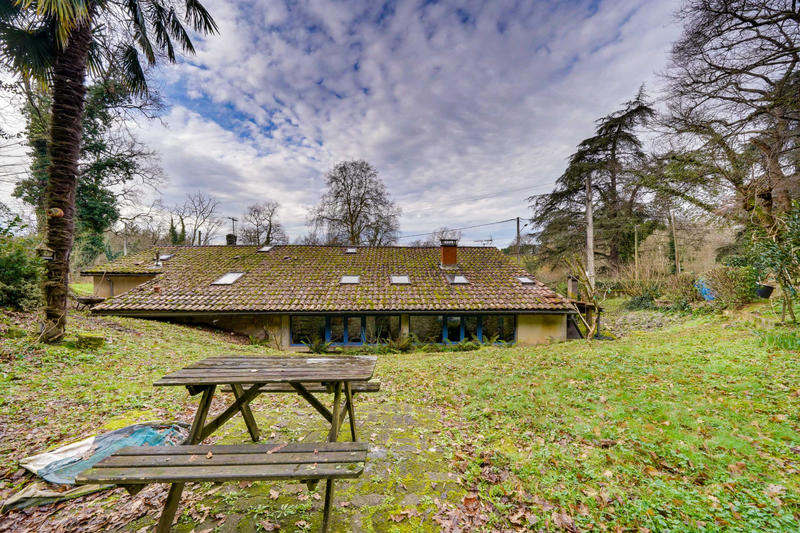 Maison - 140 m² - 5 pièces