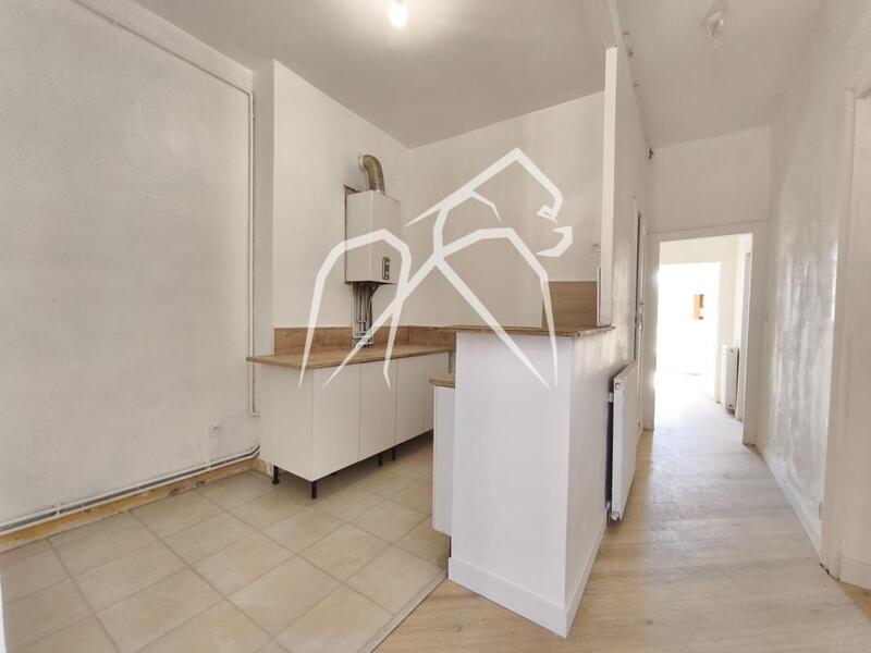 Appartement ancien - 70 m² - 3 pièces