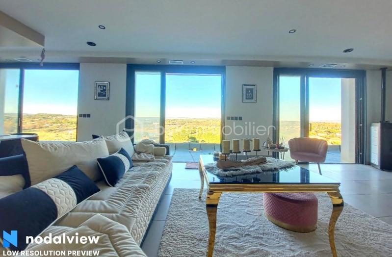 Villa - 310 m² - 10 pièces