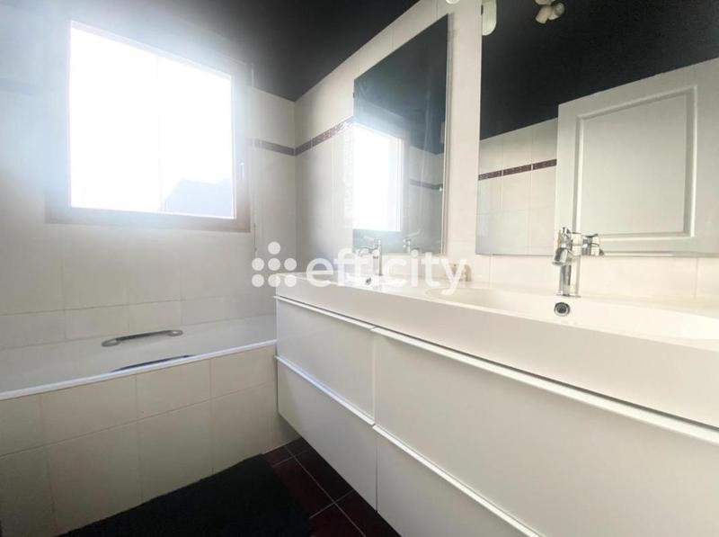 Appartement - 96 m² - 4 pièces