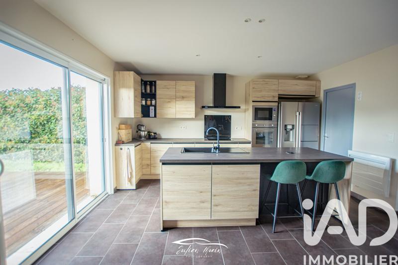 Maison - 98 m² - 5 pièces