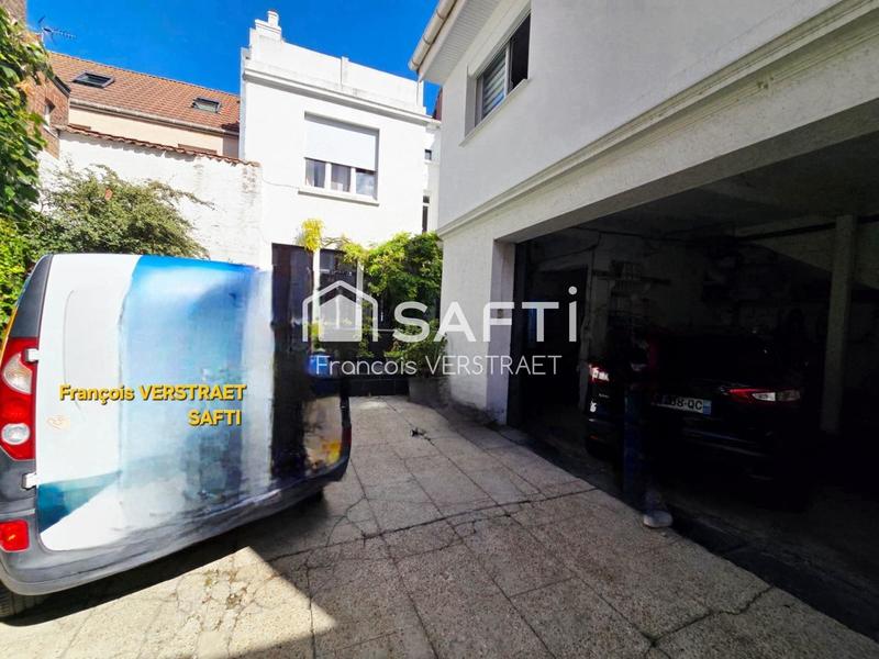 Maison de ville - 217 m² - 9 pièces