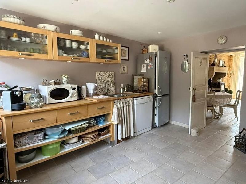 Maison en pierre - 228 m² - 7 pièces