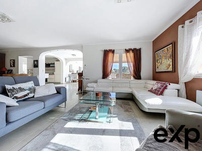 Villa - 184 m² - 4 pièces