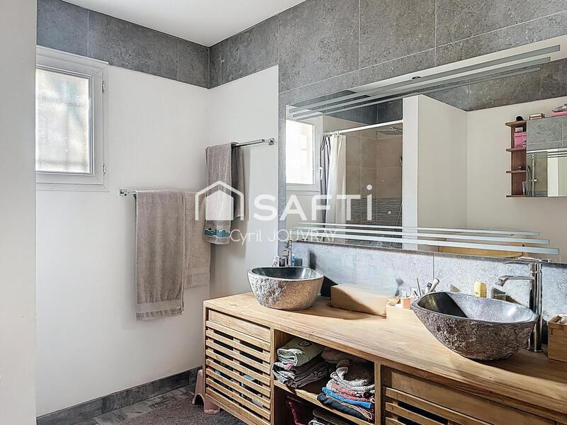 Maison - 105 m² - 4 pièces