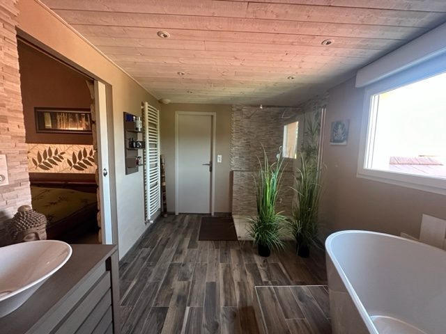 Maison - 120 m² - 6 pièces