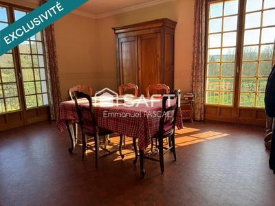 Maison de village - 295 m² - 15 pièces