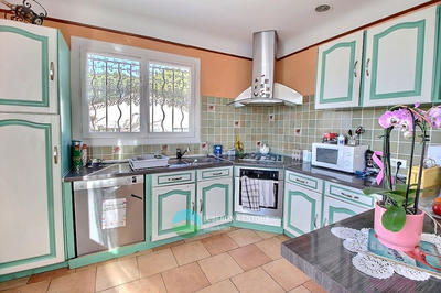 Maison - 180 m² - 5 pièces