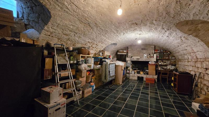 Maison - 202 m² - 7 pièces