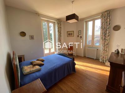 Maison - 120 m² - 6 pièces