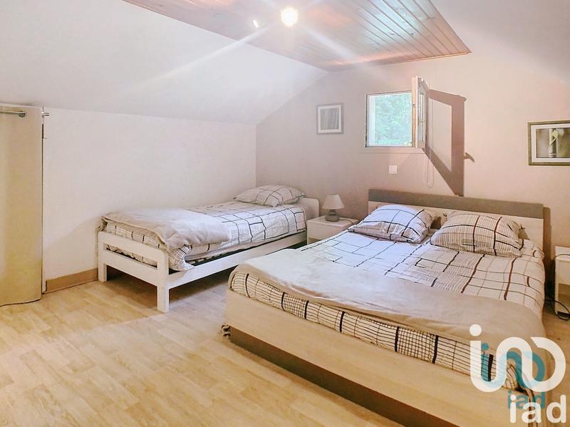 Maison - 325 m² - 14 pièces