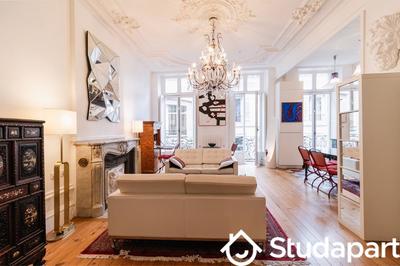 Appartement - 75 m² - 2 pièces