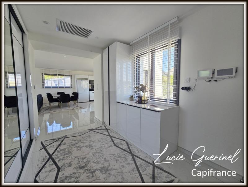 Maison - 200 m² - 7 pièces