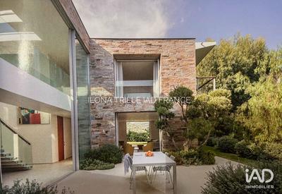 Maison - 300 m² - 5 pièces