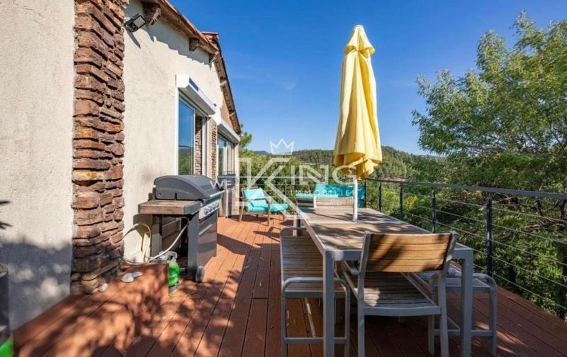 Maison - 127 m² - 5 pièces