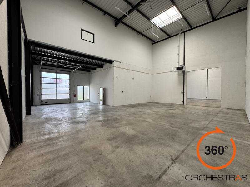 Local d'activités - 589 m²