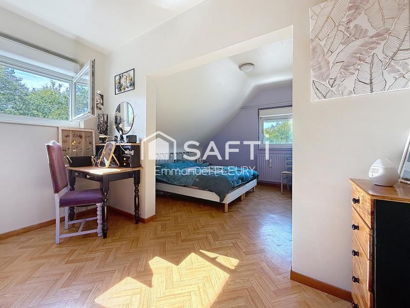 Maison - 234 m² - 8 pièces