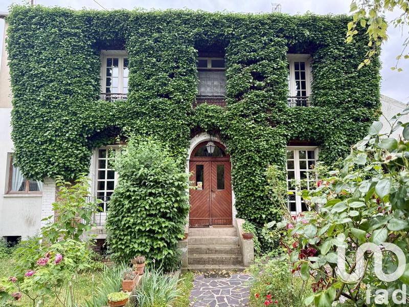 Maison - 121 m² - 6 pièces