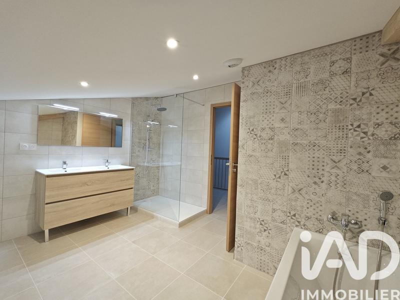 Appartement - 110 m² - 5 pièces