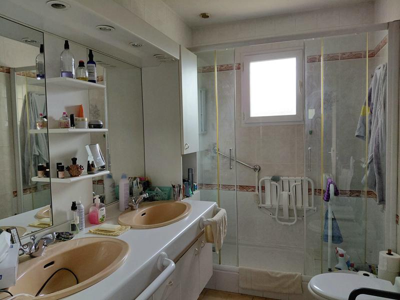 Maison - 99 m² - 5 pièces