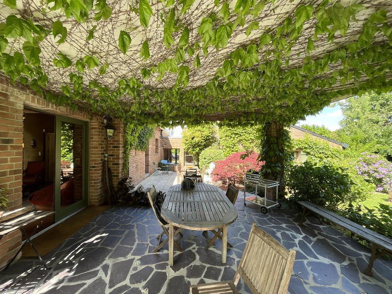 Maison d'architecte - 330 m² - 11 pièces