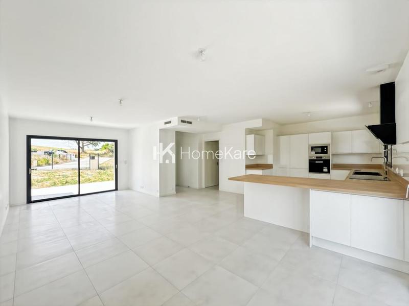 Maison - 122 m² - 5 pièces