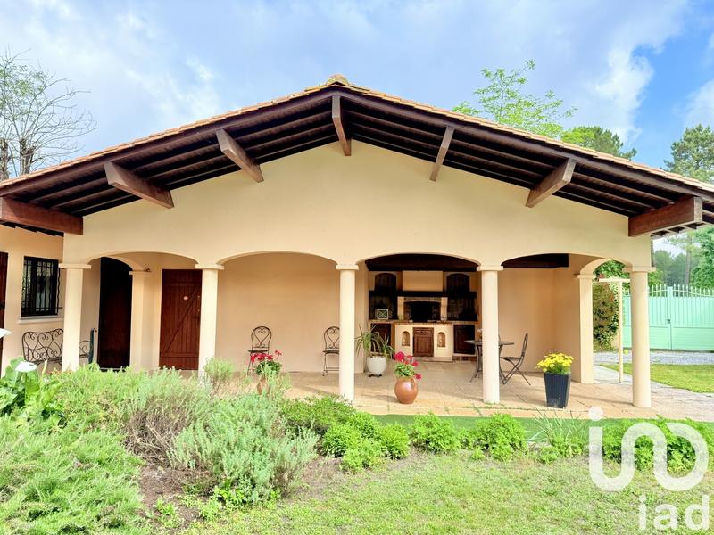 Maison - 206 m² - 7 pièces