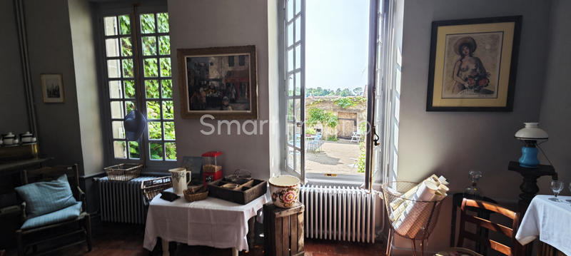 Propriété - 350 m² - 9 pièces