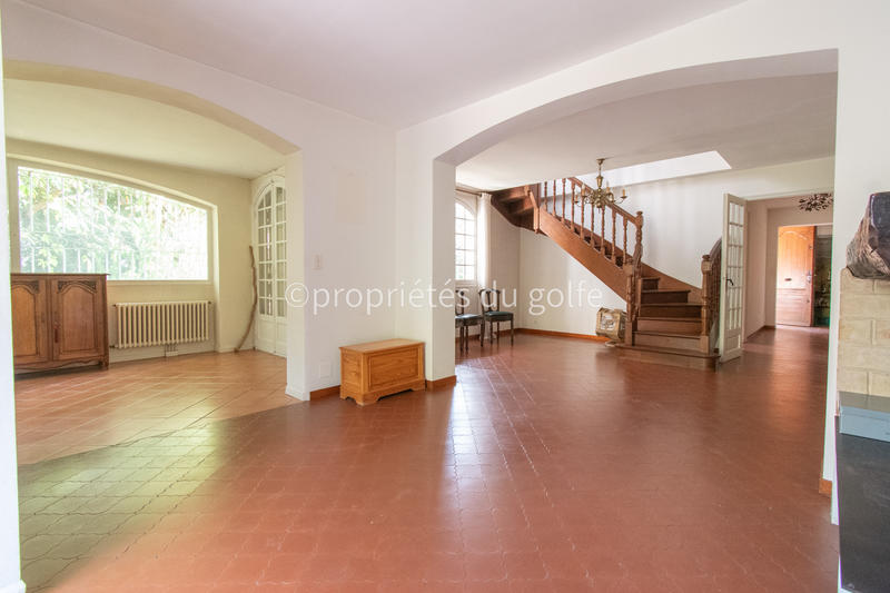 Maison - 216 m² - 5 pièces