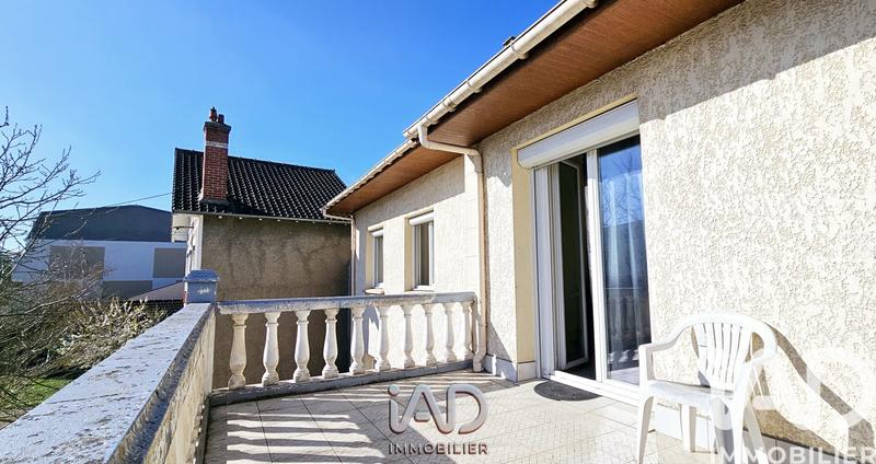 Maison - 167 m² - 9 pièces