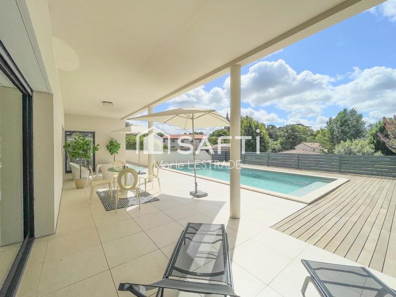 Maison - 195 m² - 6 pièces