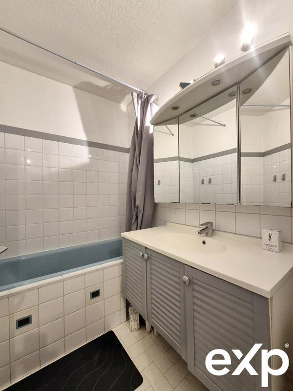 Appartement - 64 m² - 3 pièces