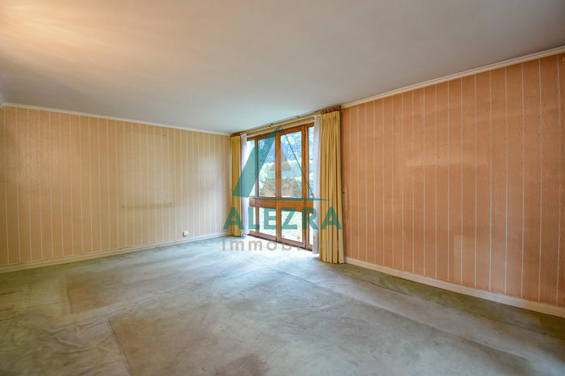 Appartement - 92 m² - 4 pièces