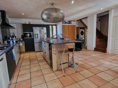 Maison provençale - 106 m² - 4 pièces