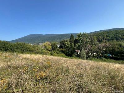 Terrain constructible - 1 050 m²